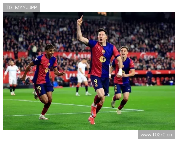 巴萨对决塞维利亚莱万佩德首发